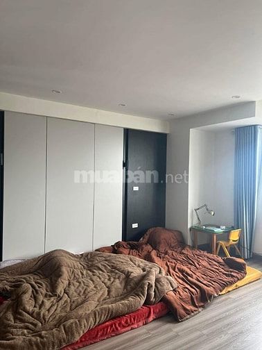Cho thuê chung cư Oriental Plaza, Âu Cơ- 2PN, nội thất cơ bản giá 11tr