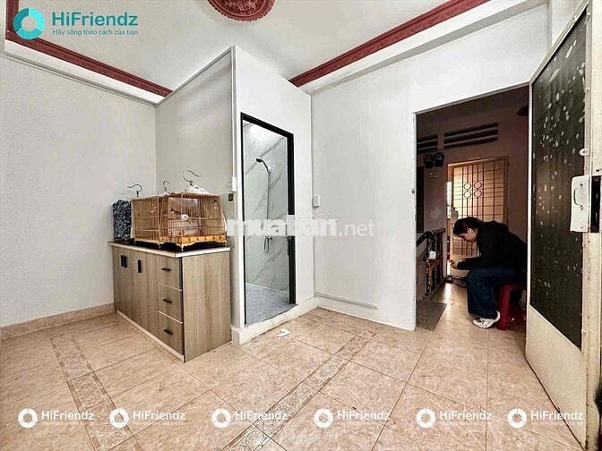 CHO THUÊ PHÒNG TRỌ 1 PHÒNG NGỦ CÓ BAN CÔNG-NGAY TRƯỜNG CHINH TÂN BÌNH