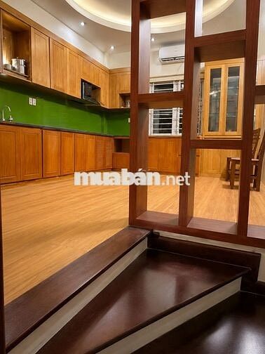 NHÀ 5 TẦNG ĐỒ ĐẸP – Ô TÔ TRÁNH – PHÂN LÔ HOÀNG QUỐC VIỆT – 55M² – 21TR
