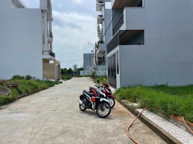 📢 BÁN LÔ ĐẤT THỔ CƯ 83M² - 5,5 X 15M - NGAY UB NHÂN DÂN XÃ VĨNH LỘC B