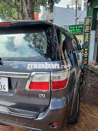 Toyota Fortuner V 2009 Xám Tự động 2 Cầu Trước Sau