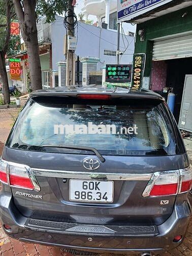 Toyota Fortuner V 2009 Xám Tự động 2 Cầu Trước Sau