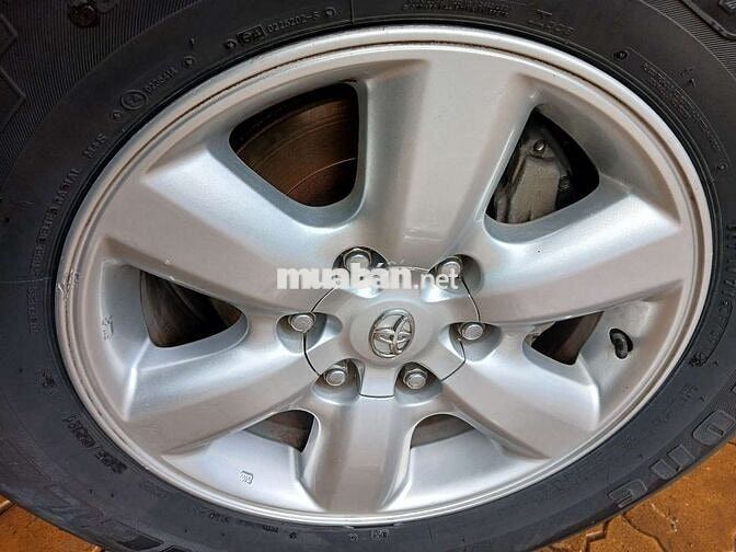 Toyota Fortuner V 2009 Xám Tự động 2 Cầu Trước Sau