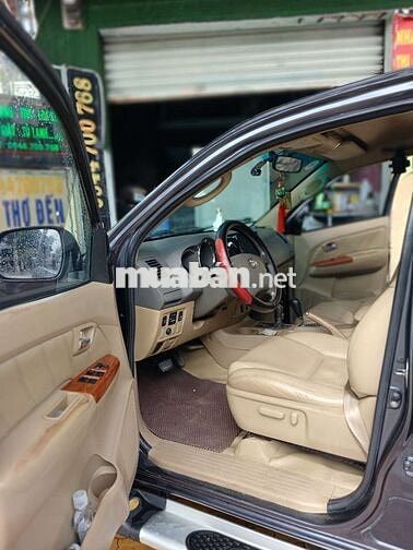 Toyota Fortuner V 2009 Xám Tự động 2 Cầu Trước Sau