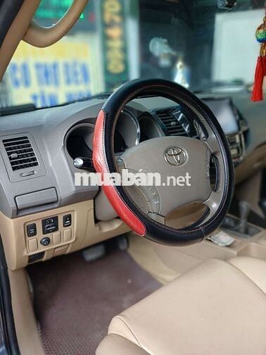 Toyota Fortuner V 2009 Xám Tự động 2 Cầu Trước Sau