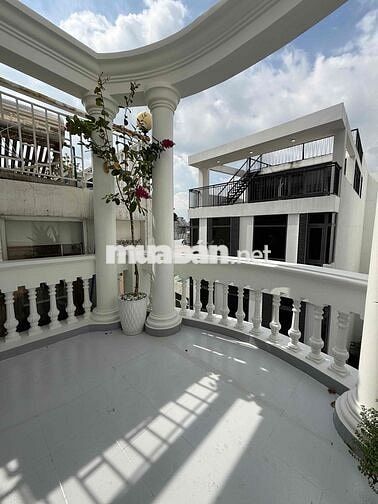 MT Nguyễn Phi Khanh Q1 – 3 Master – 4WC – vỉa hè – kinh doanh – 18.5 t
