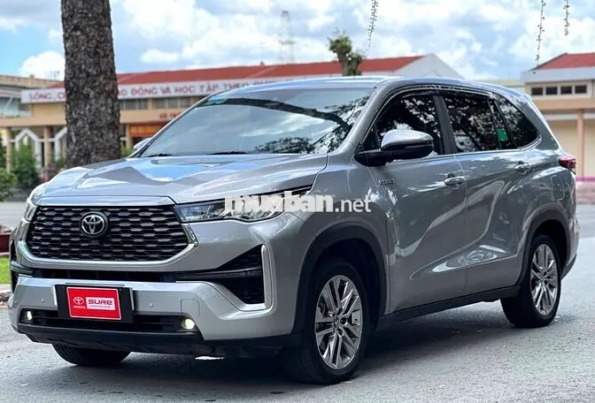 Toyota Innova Cross HEV 2024 2.0 CVT Xám Hybrid