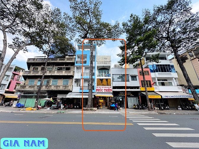 BÁN NHÀ MẶT TIỀN KINH DOANH : 285A NGUYỄN CHÍ THANH - P. 15 - Q. 5-HCM