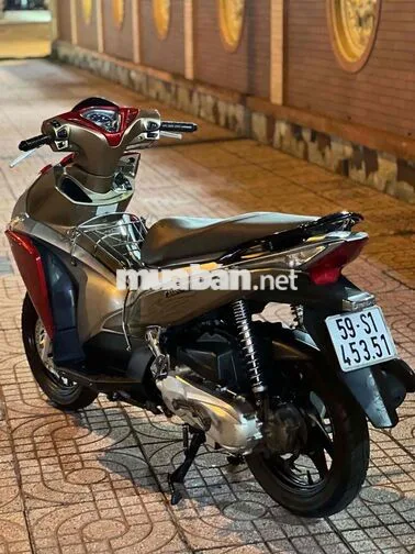 Honda ảiblade  2012  màu đỏ vảng đen mỏi 90%