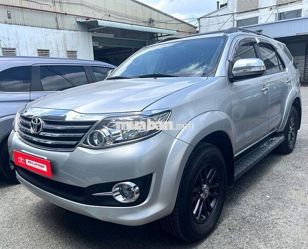 Toyota Fortuner 2016 2.7V 4x2 AT Bạc