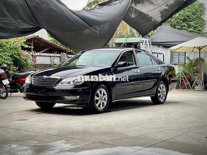Toyota Camry 2.4G 2005 Số sàn 5 cấp Đen