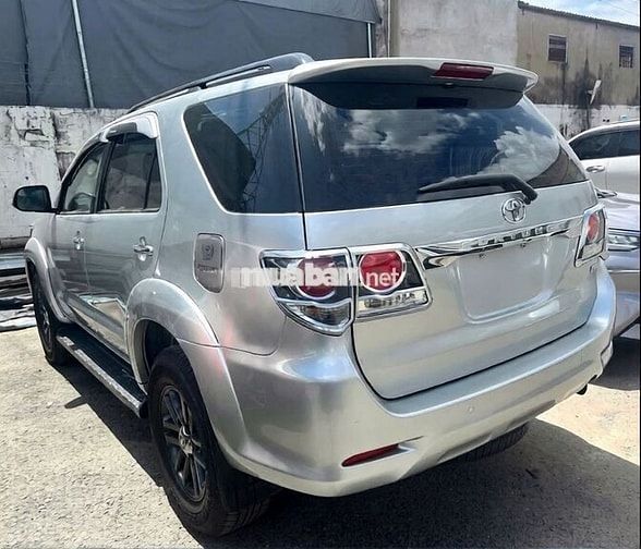 Toyota Fortuner 2016 2.7V 4x2 AT Bạc