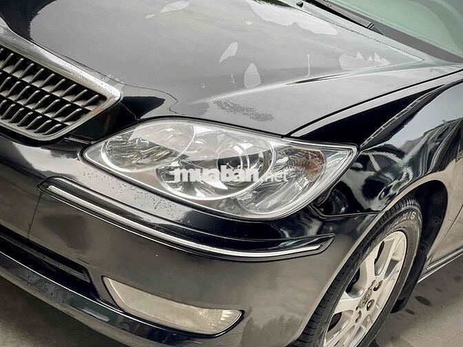 Toyota Camry 2.4G 2005 Số sàn 5 cấp Đen