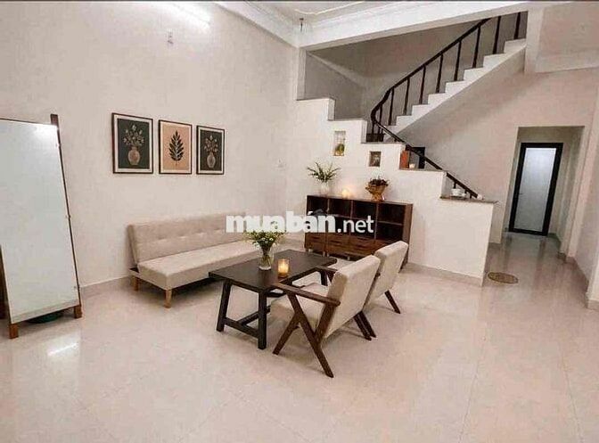 Nhà 2 tầng Đông Hải gần biển non nước full nội thất