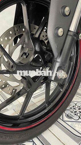 Yamaha R15 V3 2018 Đen 2000 km