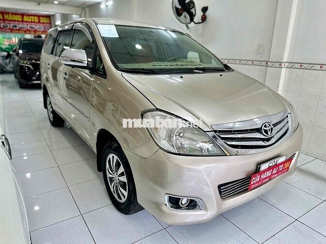 Toyota Innova 2011 V Tự động Vàng cát