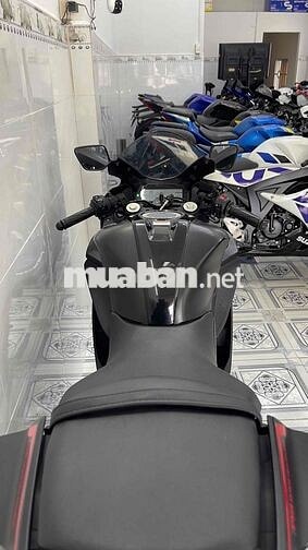 Yamaha R15 V3 2018 Đen 2000 km