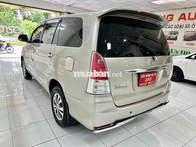 Toyota Innova 2011 V Tự động Vàng cát
