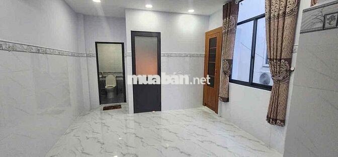 687/59/20 lạc long quân p10 tân bình ( 3,3x6) trệt 2 lầu, 2 pn ,3 wc .