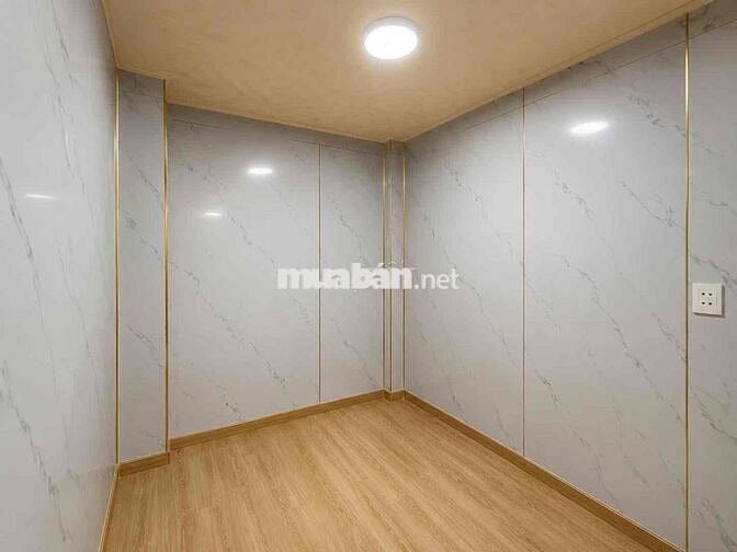 Bán nhà 3 tầng HXH 5m, Linh Xuân ngay QL1K, Phạm Văn Đồng, giá chỉ nhỉ