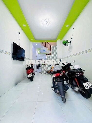 Q8 NHÀ 3 TẦNG 4PN GIÁ CHỈ 4 TỶ 280