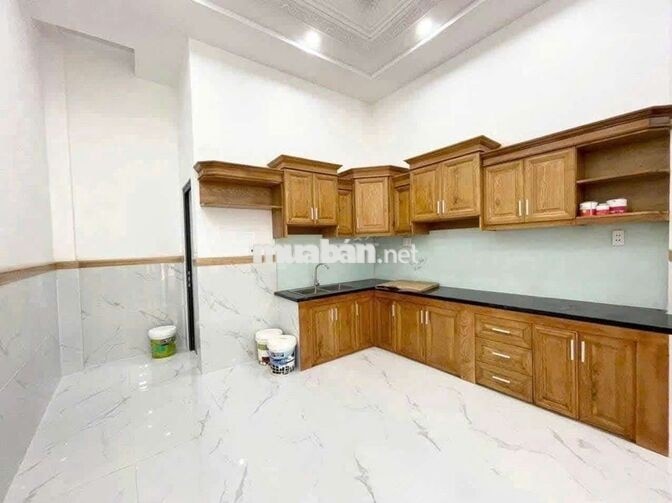 Nhà 1 trệt 2 lầu Đường liên khu 4/5 BHH B bình tân 