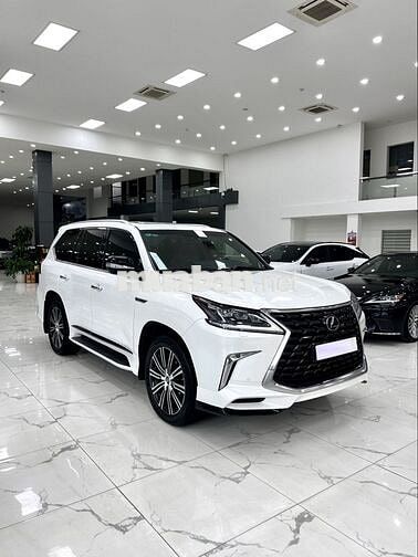 Lexus LX570 Super Sport 2021 Trắng Trung Đông