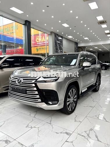 Lexus LX 600 Urban 2026 Bạc 7 chỗ