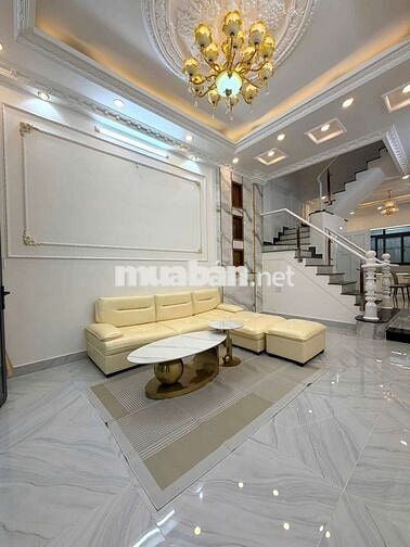 Bán nhà hẻm 1806, Huỳnh Tấn Phát, ô tô đậu trong nhà. 4pn, shr
