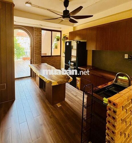 Cho thuê phòng tại mặt tiền số 235 Nguyễn Duy Dương Quận 10