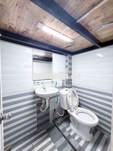 Cho thuê Duplex,Full nội thất, Gác cao, rộng 27m2, Gần Chợ Thái Bình