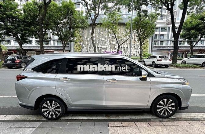 Toyota Veloz Cross 1.5 CVT 2024 Bạc 7 chỗ 55.000km