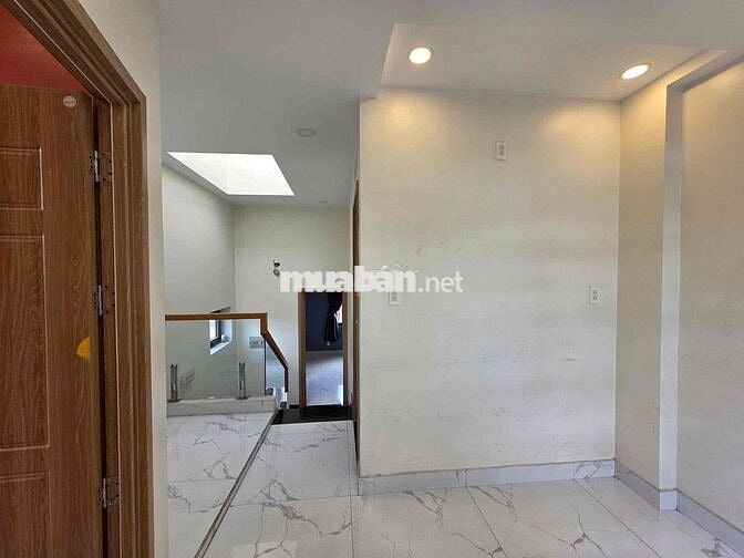 ĐỐI DIỆN VINCOM THỦ ĐỨC- VÕ VĂN NGÂN LINH CHIỂU NHÀ 2 LẦU 4PN 4WC Ở +V