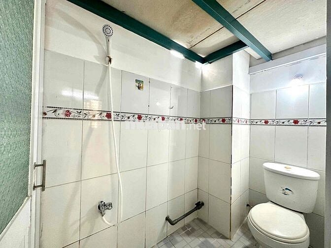 Cho thuê phòng gác nội thất đầy đủ giá rẻ gần Đại Học Văn Hiến