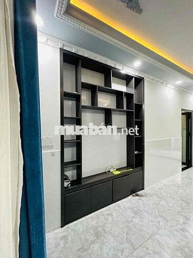 Cho thuê nhà có nội thất Gar ô tô Bửu Long