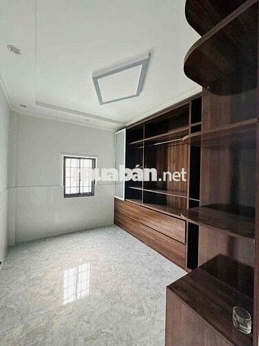 Cho thuê nhà có nội thất Gar ô tô Bửu Long
