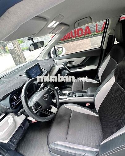 Toyota Veloz Cross 1.5 CVT 2024 Bạc 7 chỗ 55.000km