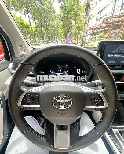 Toyota Veloz Cross 1.5 CVT 2024 Bạc 7 chỗ 55.000km