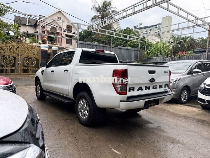 Ford Ranger XLS 2022 2.2L 4x2 AT Trắng