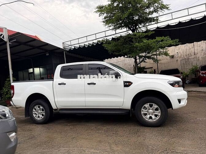 Ford Ranger XLS 2022 2.2L 4x2 AT Trắng