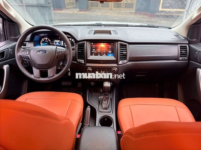 Ford Ranger XLS 2022 2.2L 4x2 AT Trắng