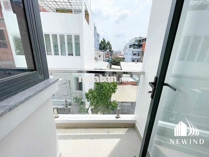 CHO THUÊ CHDV DẠNG STUDIO BAN CÔNG ĐẦY ĐỦ NỘI THẤT NGAY KCX KẾ ĐH UFM
