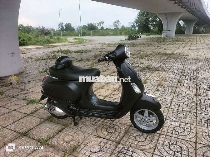 Piaggio Vespa LX 2vie phun xăng điện tử 