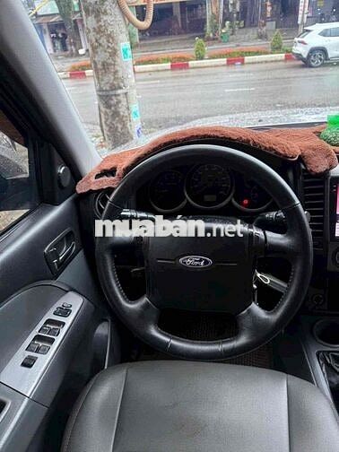 FORD EVEREST 2014 MT 4X2 MÁY DẦU