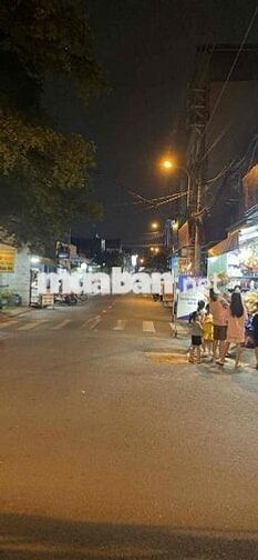 Hàng ngộp hạ giá 1 tỷ còn 8 tỷ 680 (8m x 20m) mặt tiền đường nhựa 12m