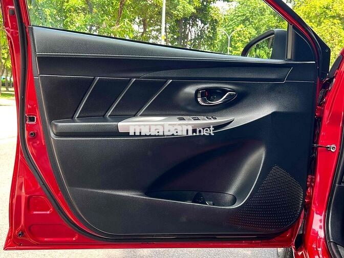 Toyota Yaris 1.5G sx 2017 nhập Thái,xe đẹp!
