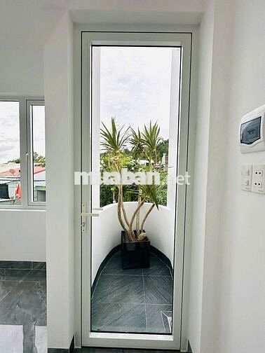Nhà 1 trệt 1 lầu đẹp mê ngay trung tâm Pleiku full nội thất