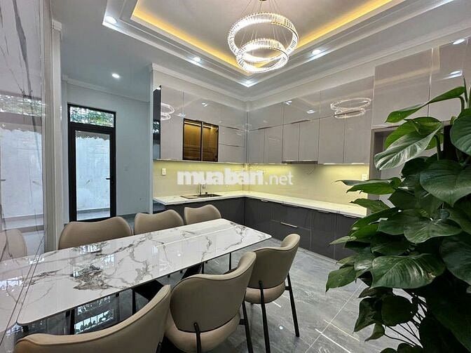 Nhà 3 Phòng Ngủ cực đẹp ngay Quảng Trường Đại Đoàn Kết, vào ở ngay