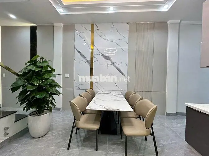 Nhà 3 Phòng Ngủ cực đẹp ngay Quảng Trường Đại Đoàn Kết, vào ở ngay