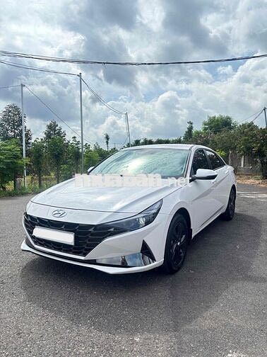 Hyundai Elantra 2024 1.6 đặc biệt Trắng